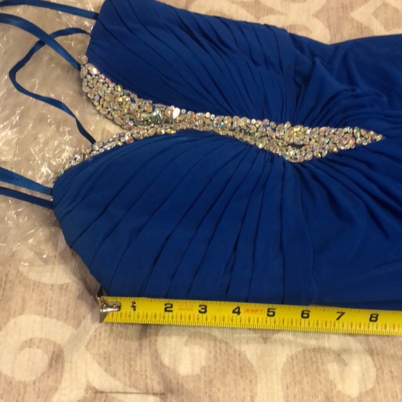 Elegant Formal/Prom Dress - Picture 6 of 6